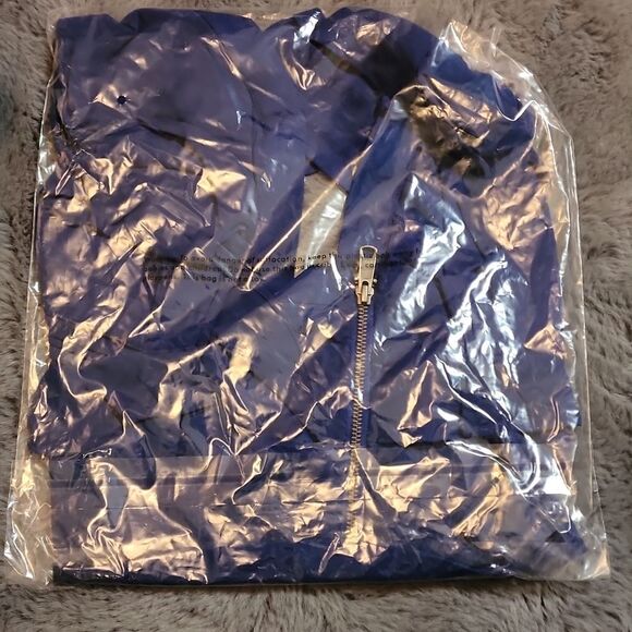 NWT Blue Nasty Gal Flutter Crop Top XXS, Medium - Picture 3 of 3